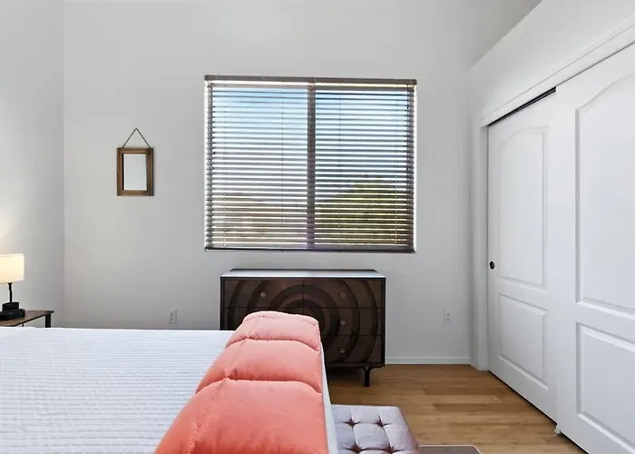 Desert Solace Retreat With Pool And Holiday home Tucson